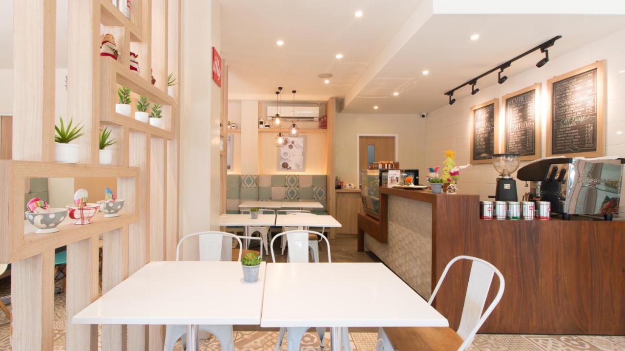 Reddoorz @ General Segundo Avenue Laoag酒店 外观 照片
