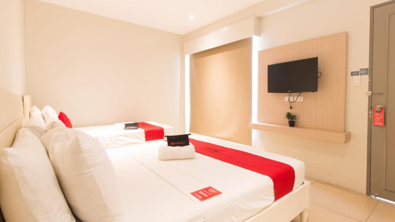 Reddoorz @ General Segundo Avenue Laoag酒店 外观 照片