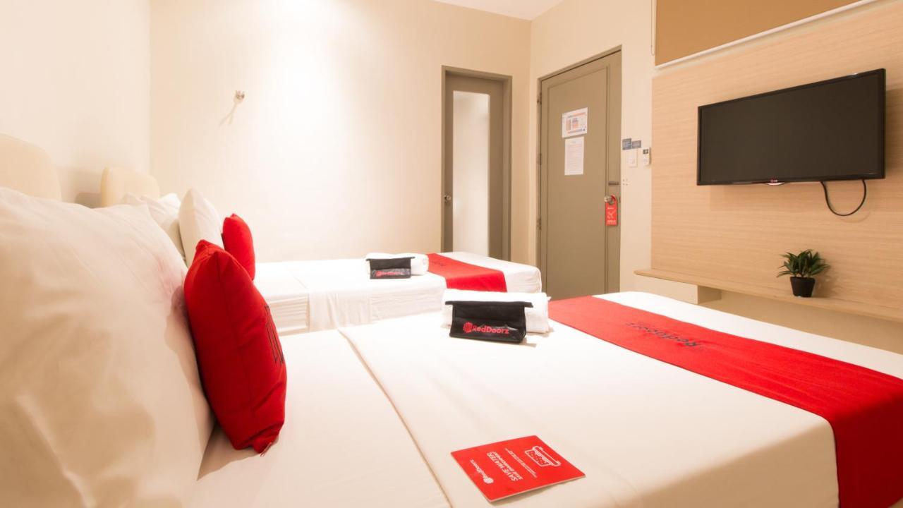 Reddoorz @ General Segundo Avenue Laoag酒店 外观 照片