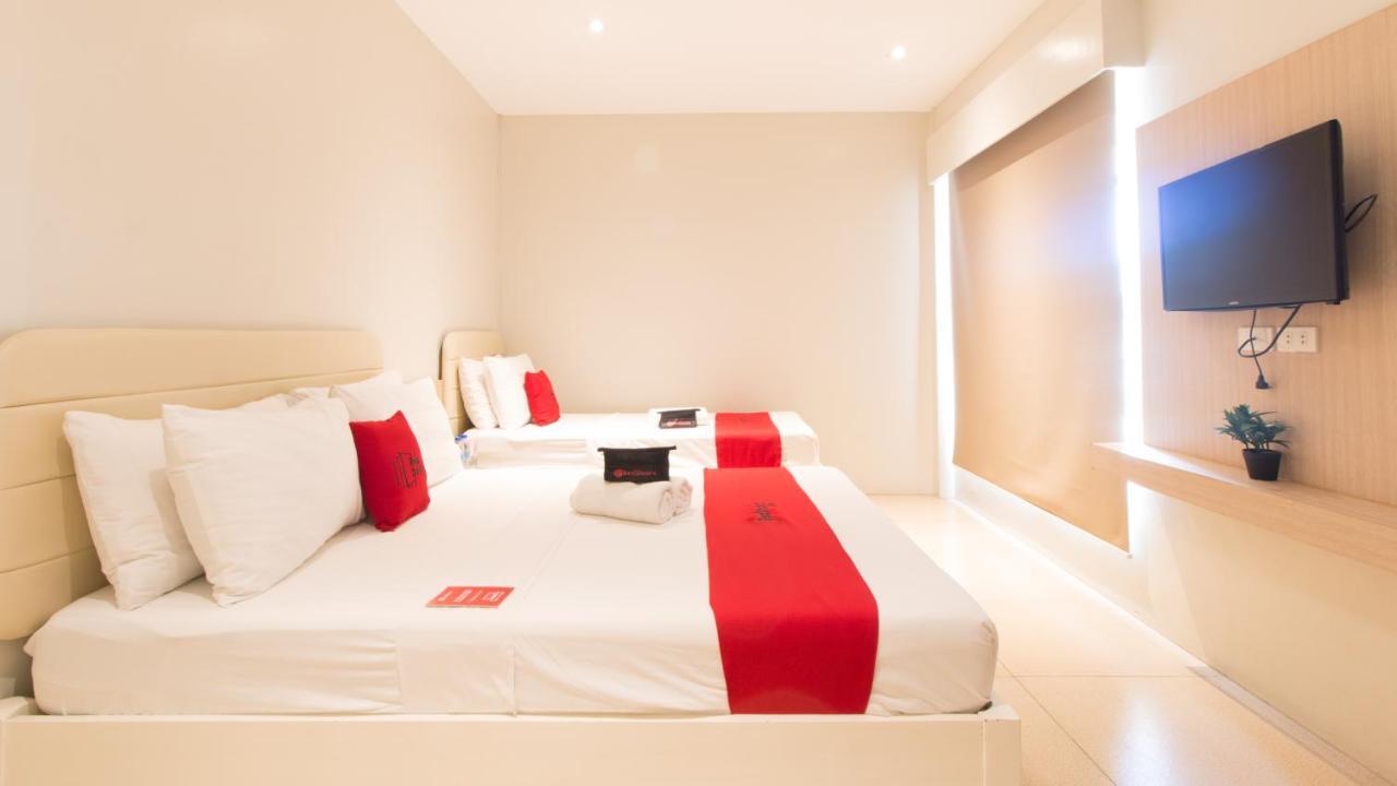 Reddoorz @ General Segundo Avenue Laoag酒店 外观 照片