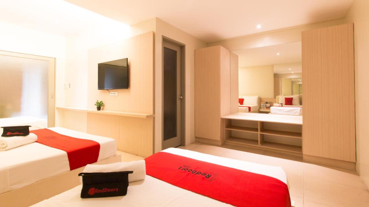 Reddoorz @ General Segundo Avenue Laoag酒店 外观 照片
