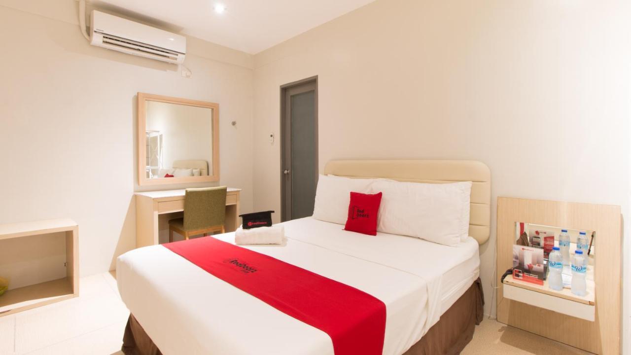 Reddoorz @ General Segundo Avenue Laoag酒店 外观 照片